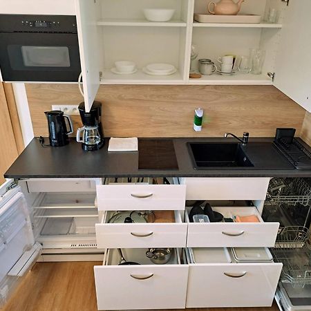 6Bits Apartments 耶塞尼克 外观 照片