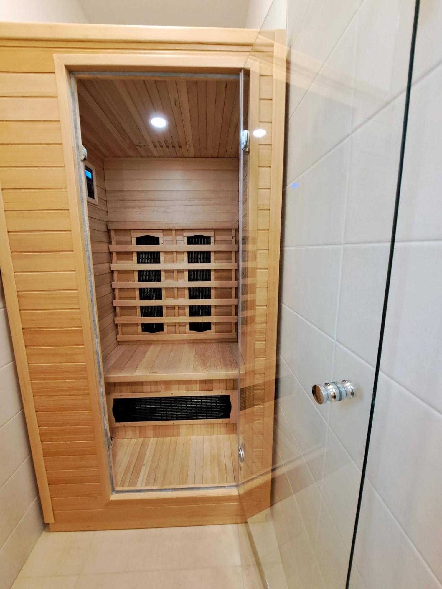 6Bits Apartments 耶塞尼克 外观 照片