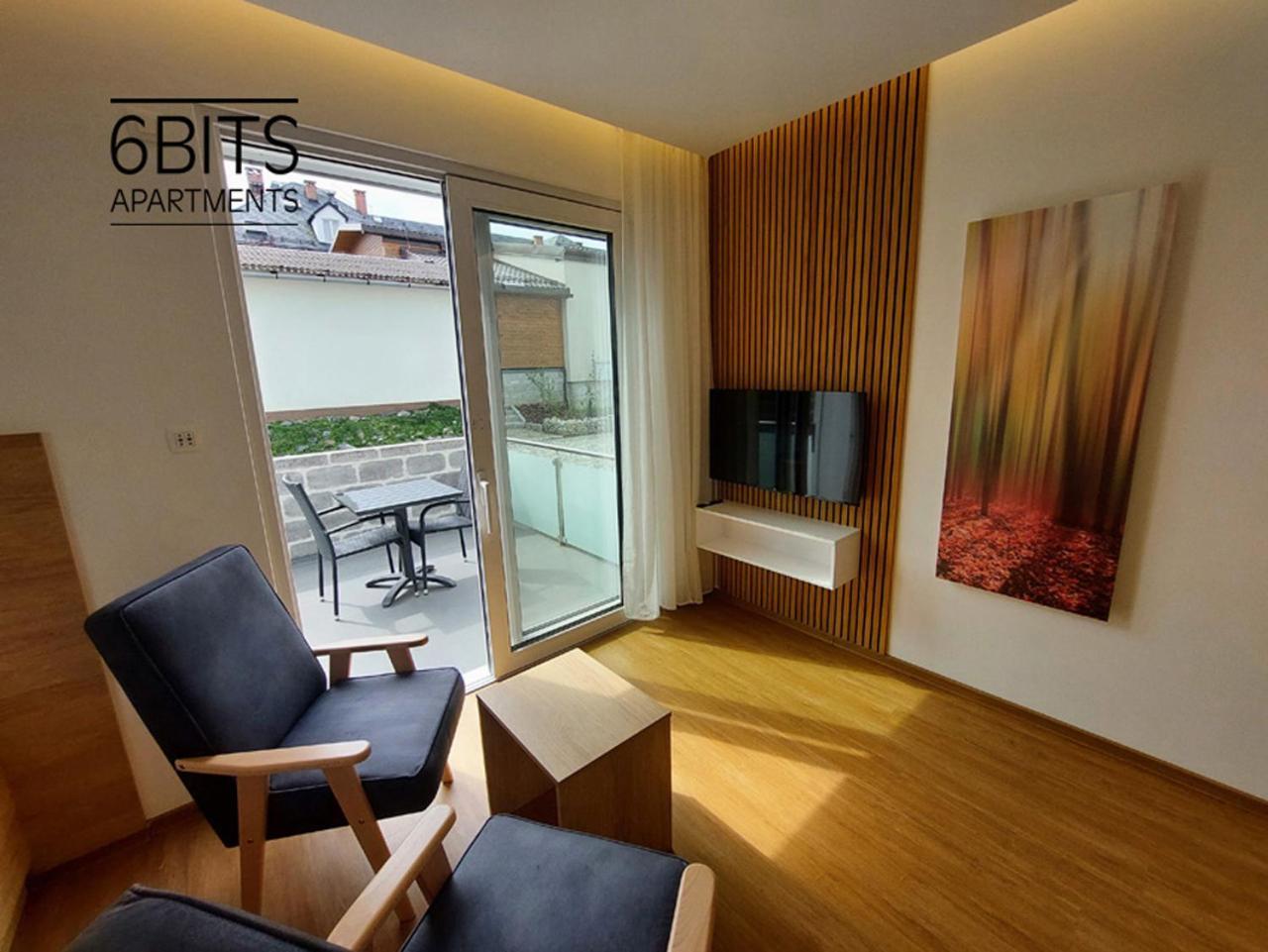 6Bits Apartments 耶塞尼克 外观 照片