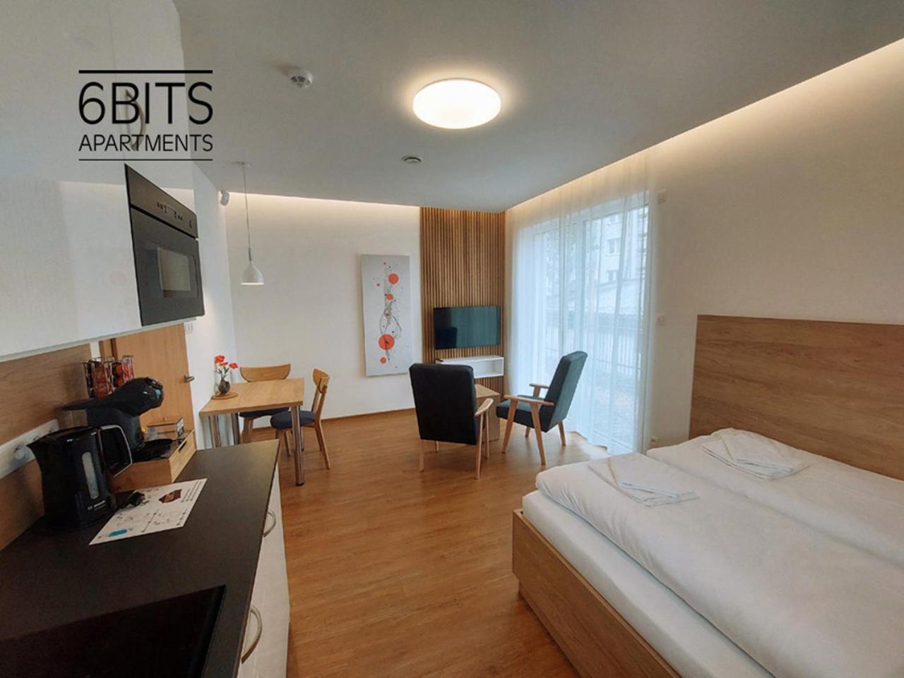 6Bits Apartments 耶塞尼克 外观 照片